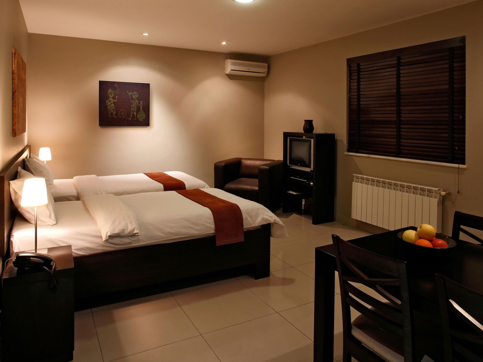 Hotel Meg Erévan Extérieur photo