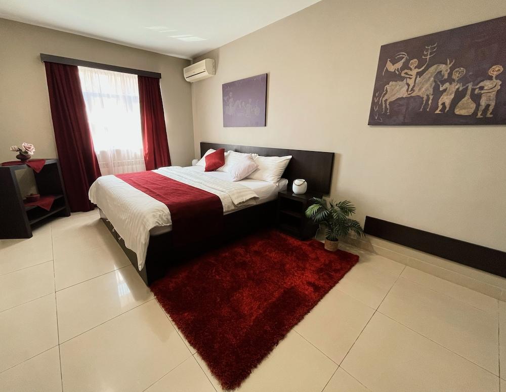 Hotel Meg Erévan Extérieur photo