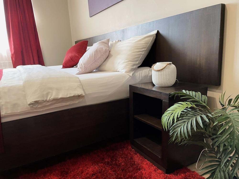 Hotel Meg Erévan Extérieur photo