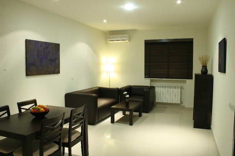 Hotel Meg Erévan Extérieur photo